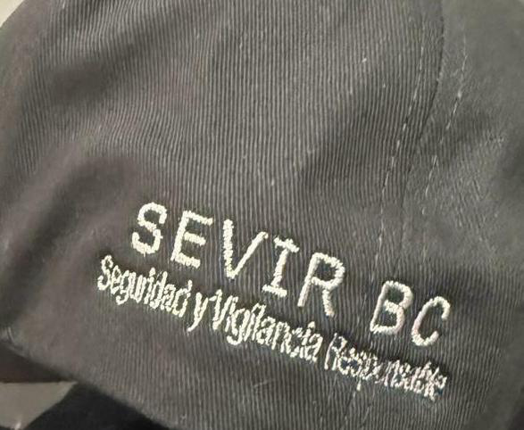 Detalle de gorra bordada Sevir BC