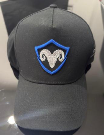 Detalle del logotipo en el uniforme